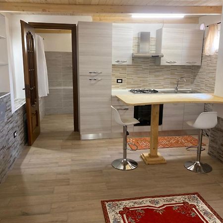 Monolocale Indipendente Nel Quartiere Residenziale Genneruxi Apartment Cagliari Exterior foto
